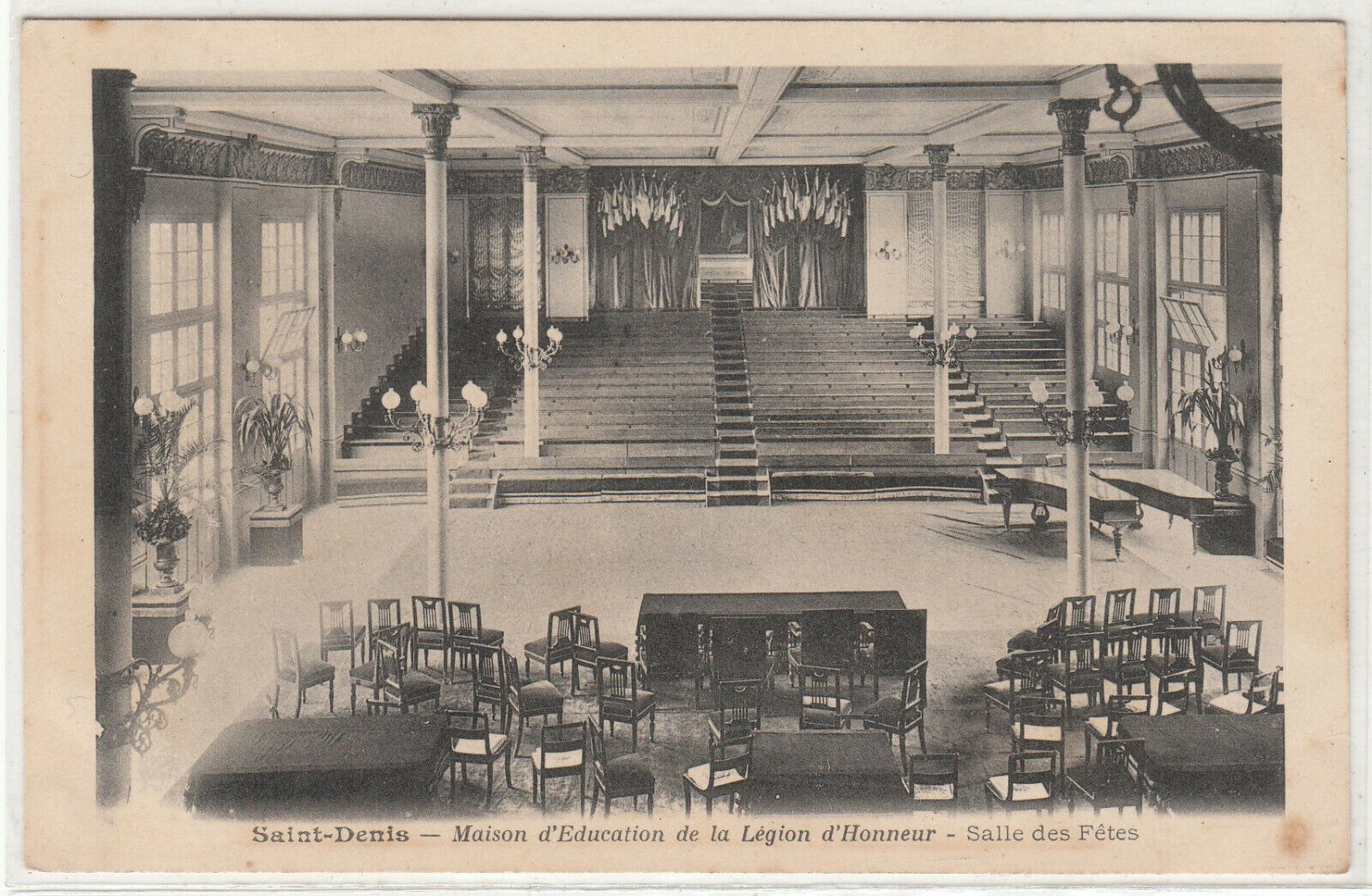 CARTE POSTALE SAINT DENIS MAISON EDUCATION LEGION D HONNEUR SALLE DES FETES 123958791688