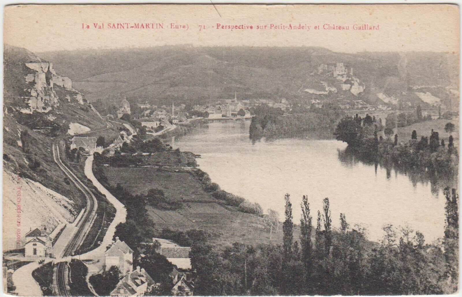 CARTE POSTALE VAL SAINT MARTIN PERSPECTIVE SUR PETIT ANDELY CHATEAU GAILLARD 401901788308