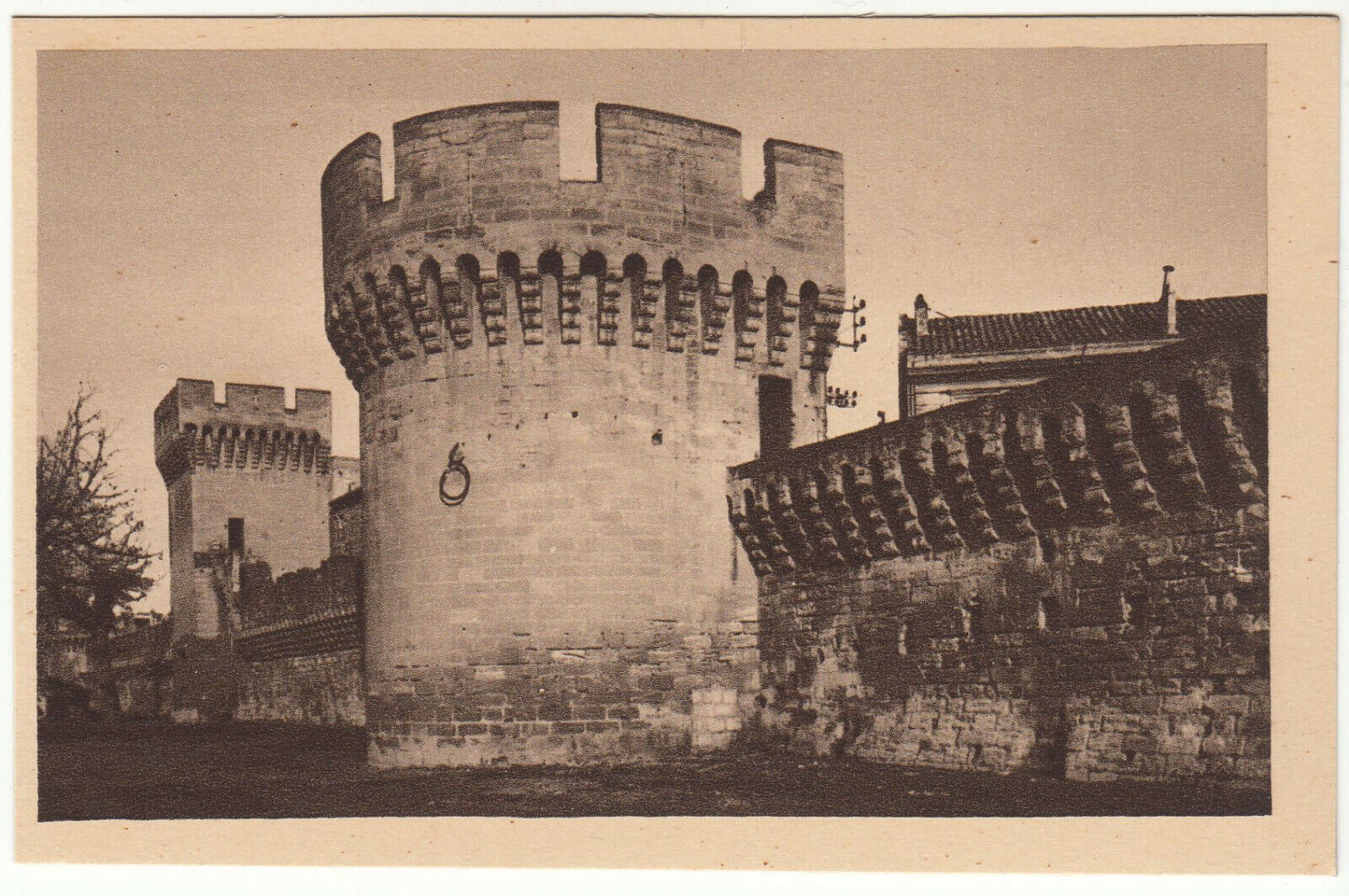 CARTE POSTALE AVIGNON LES REMPARTS OUVRAGE DU XIV S 402001743779