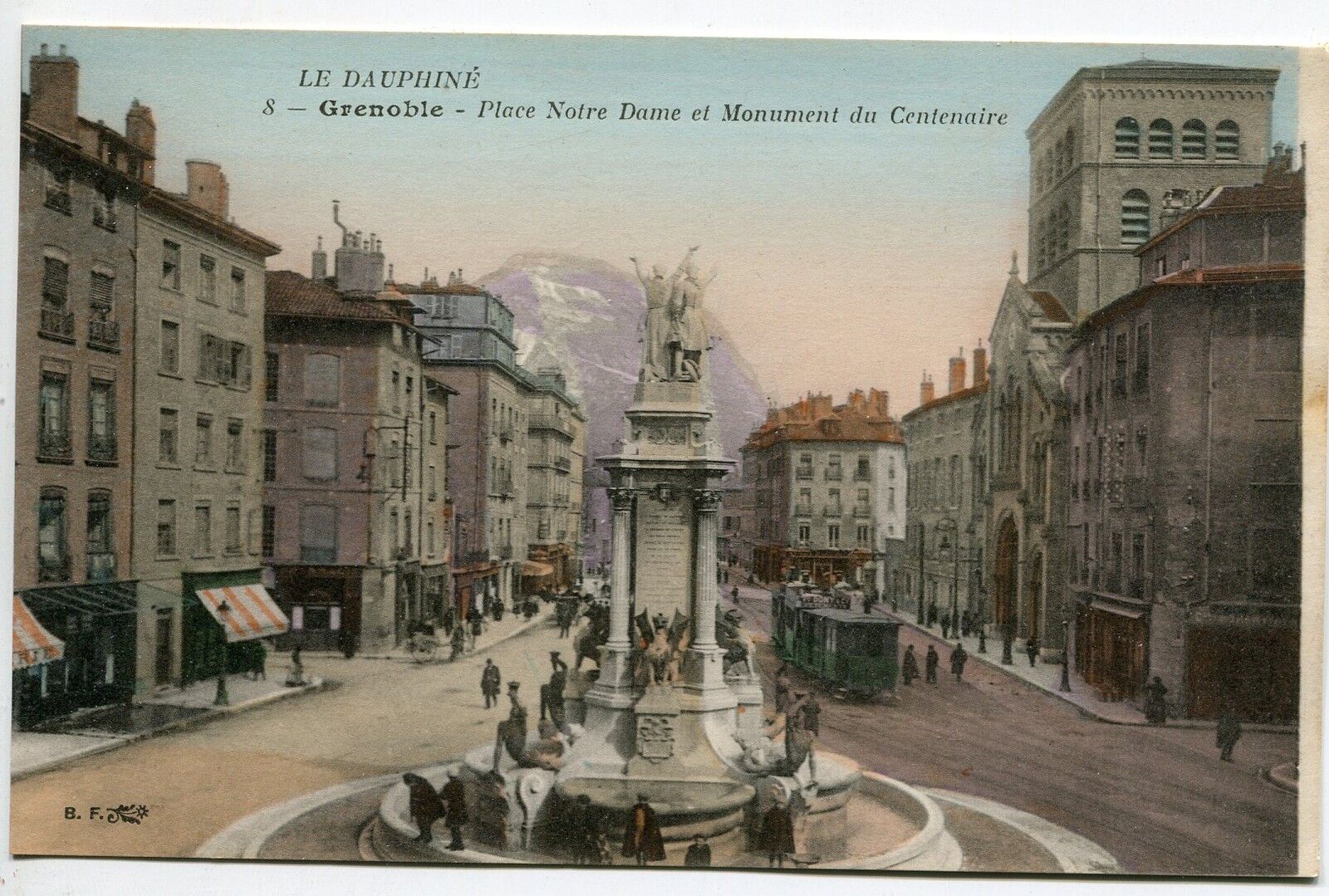 CARTE POSTALE GRENOBLE PLACE NOTRE DAME ET MONUMENT DU CENTENAIRE 121235811399