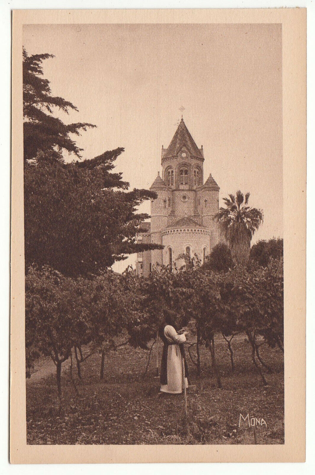 CARTE POSTALE ILE SAINT HONORAT ABSIDE DE L EGLISE ABBATIALE VUE EXTERIEURE 402003998179