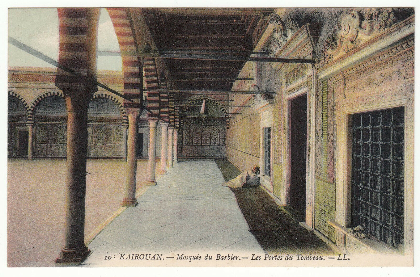 CARTE POSTALE KAIROUAN MOSQUEE DU BARBIER LES PORTES DU TOMBEAU 401944590709