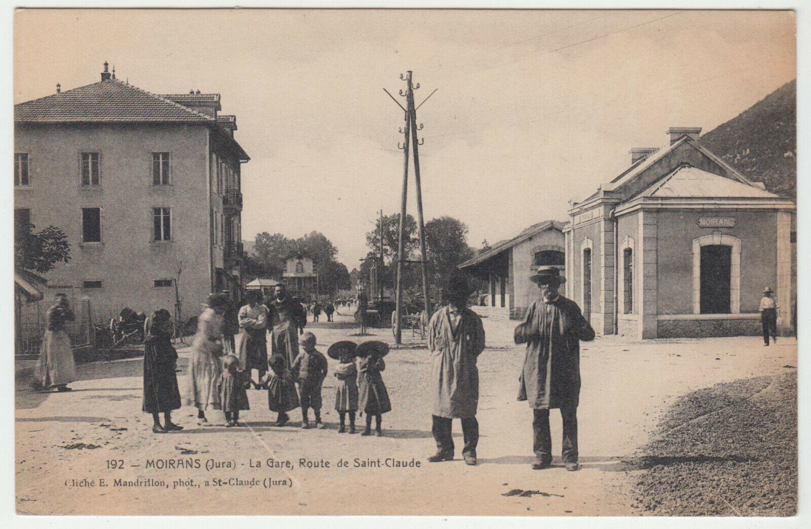 CARTE POSTALE MOIRANS LA GARE ROUTE DE SAINT CLAUDE 124185925089