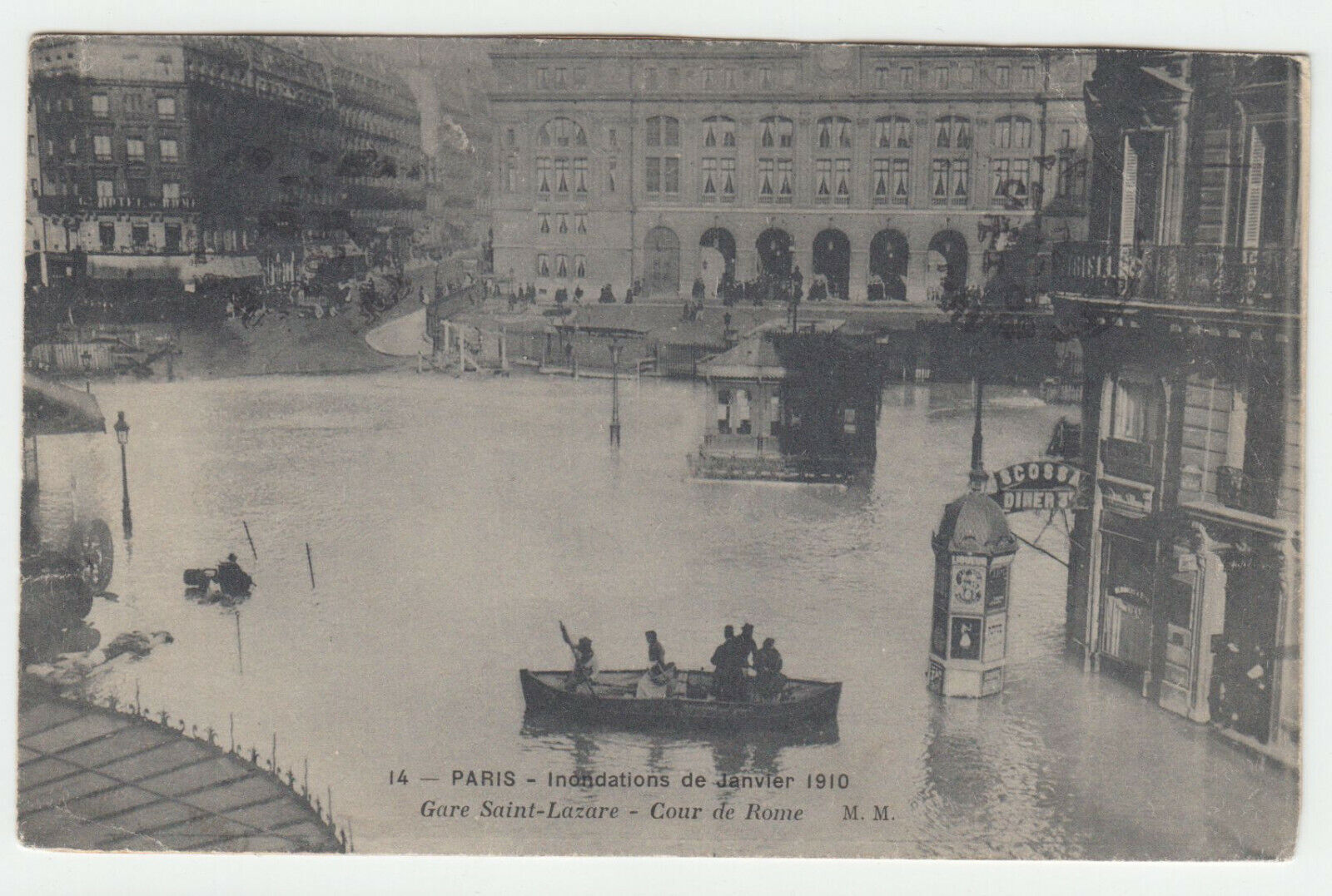 CARTE POSTALE PARIS INNONDATIONS 1910 GARE SAINT LAZARE COUR DE ROME 124739322999