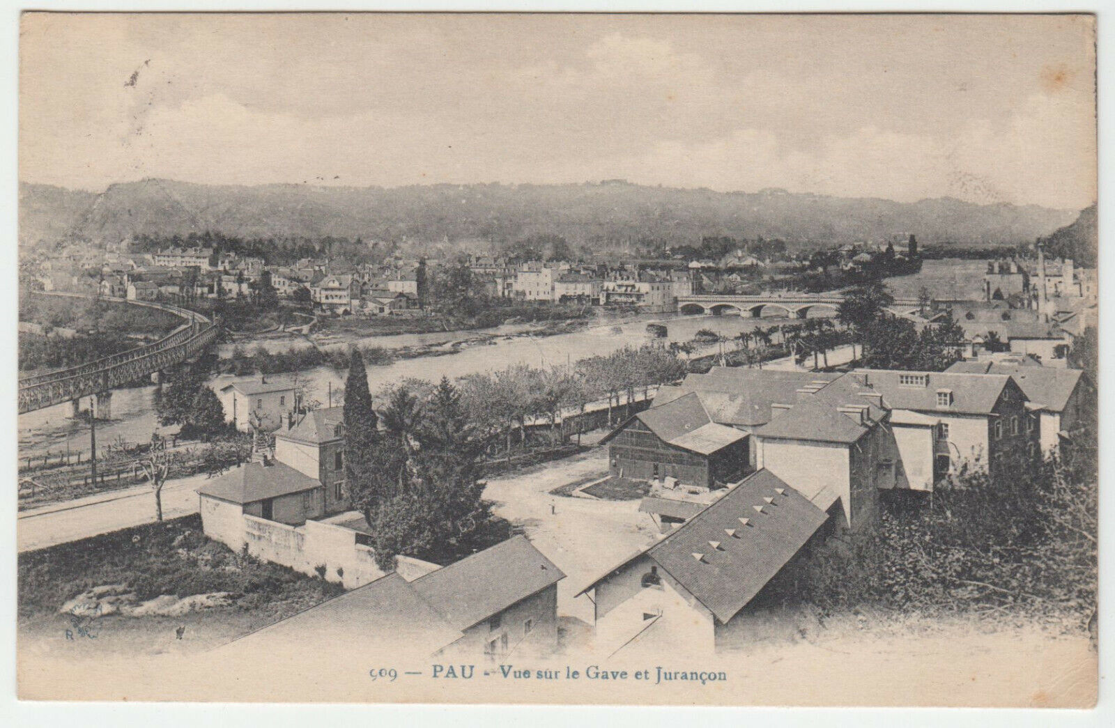 CARTE POSTALE PAU VUE SUR LE GAVE ET JURANCON 124095356839