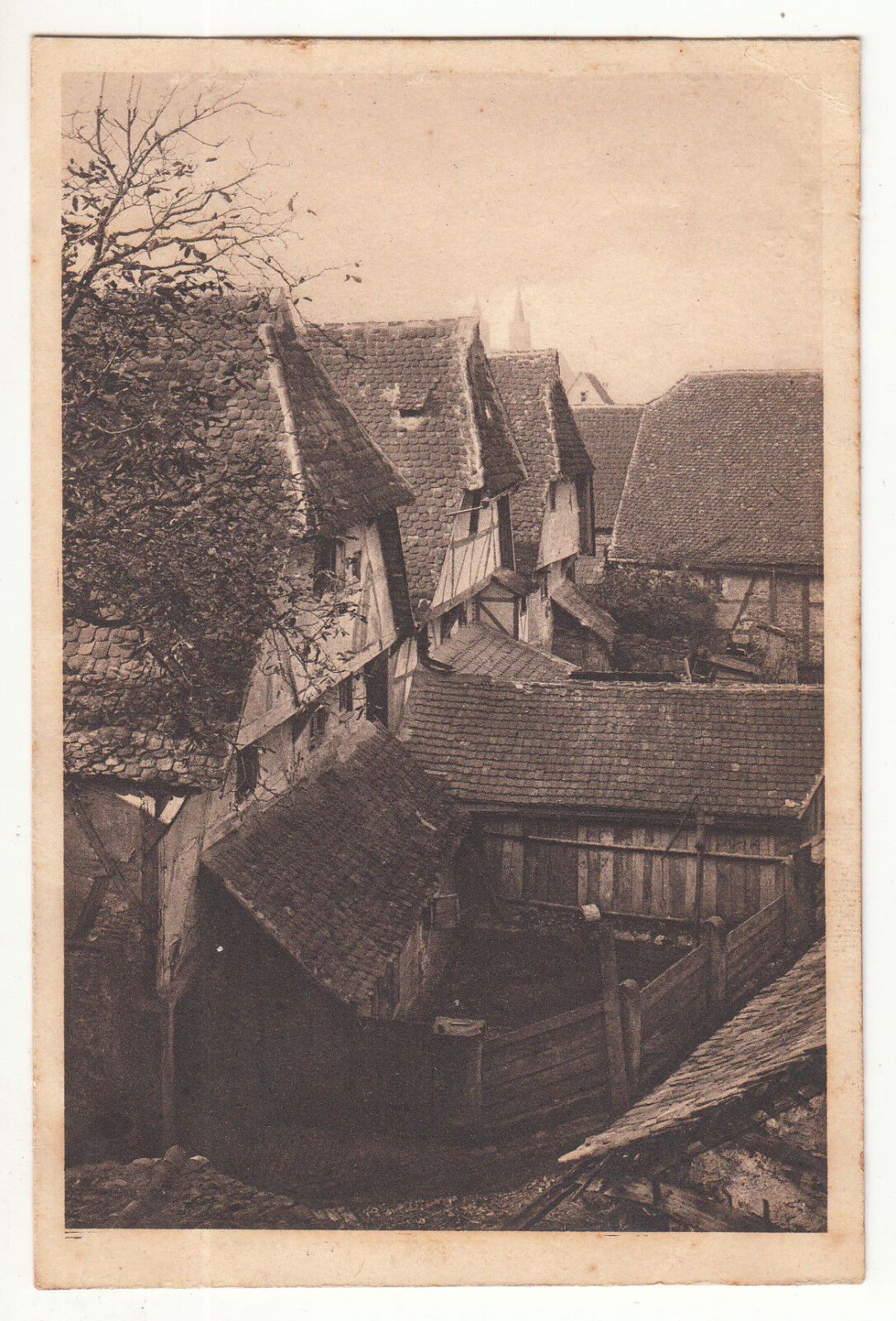 CARTE POSTALE POFTKARTE ALLEMAGNE ROTHENBURG O T BLICK WEHRGANG BEI DER SCHUTT 123448058889