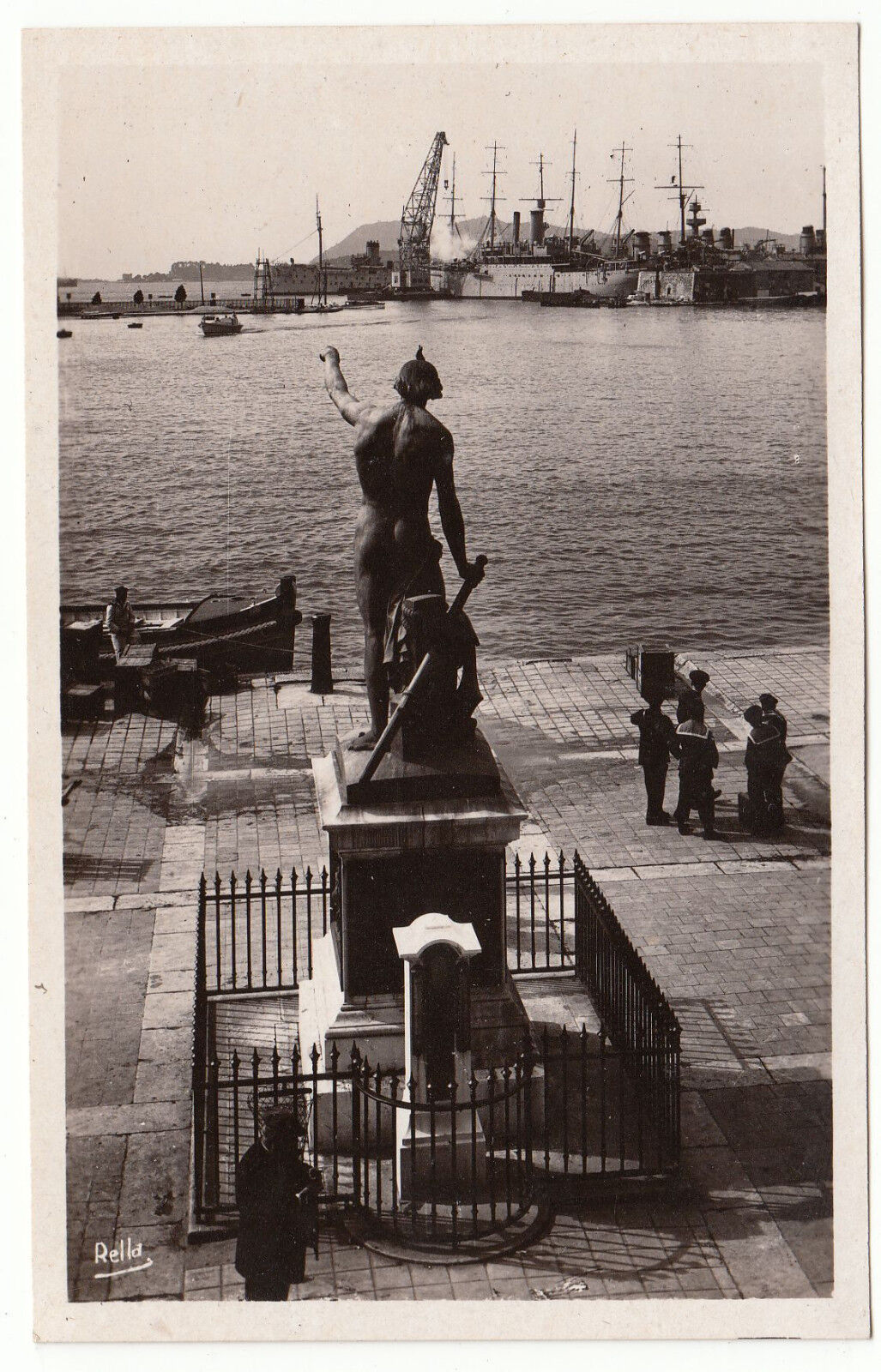CARTE POSTALE TOULON LE GENIE DE LA NAVIGATION