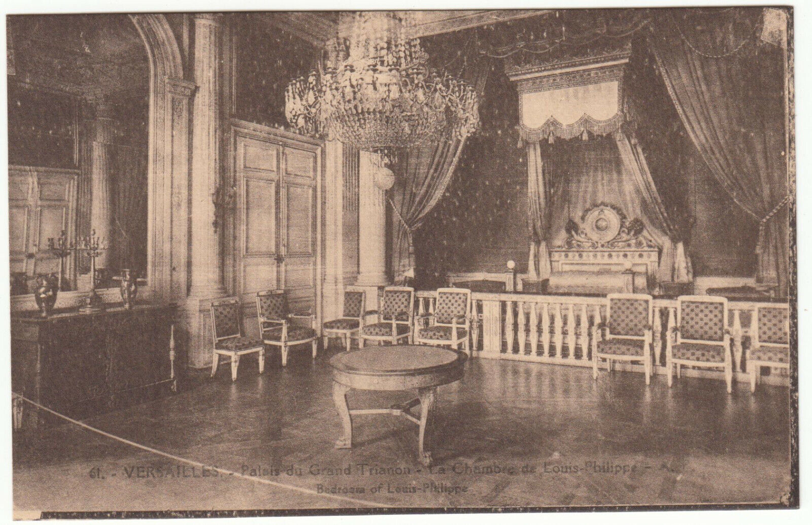 CARTE POSTALE VERSAILLE GRAND TRIANON CHAMBRE DE LOUIS PHILIPPE 124026621509