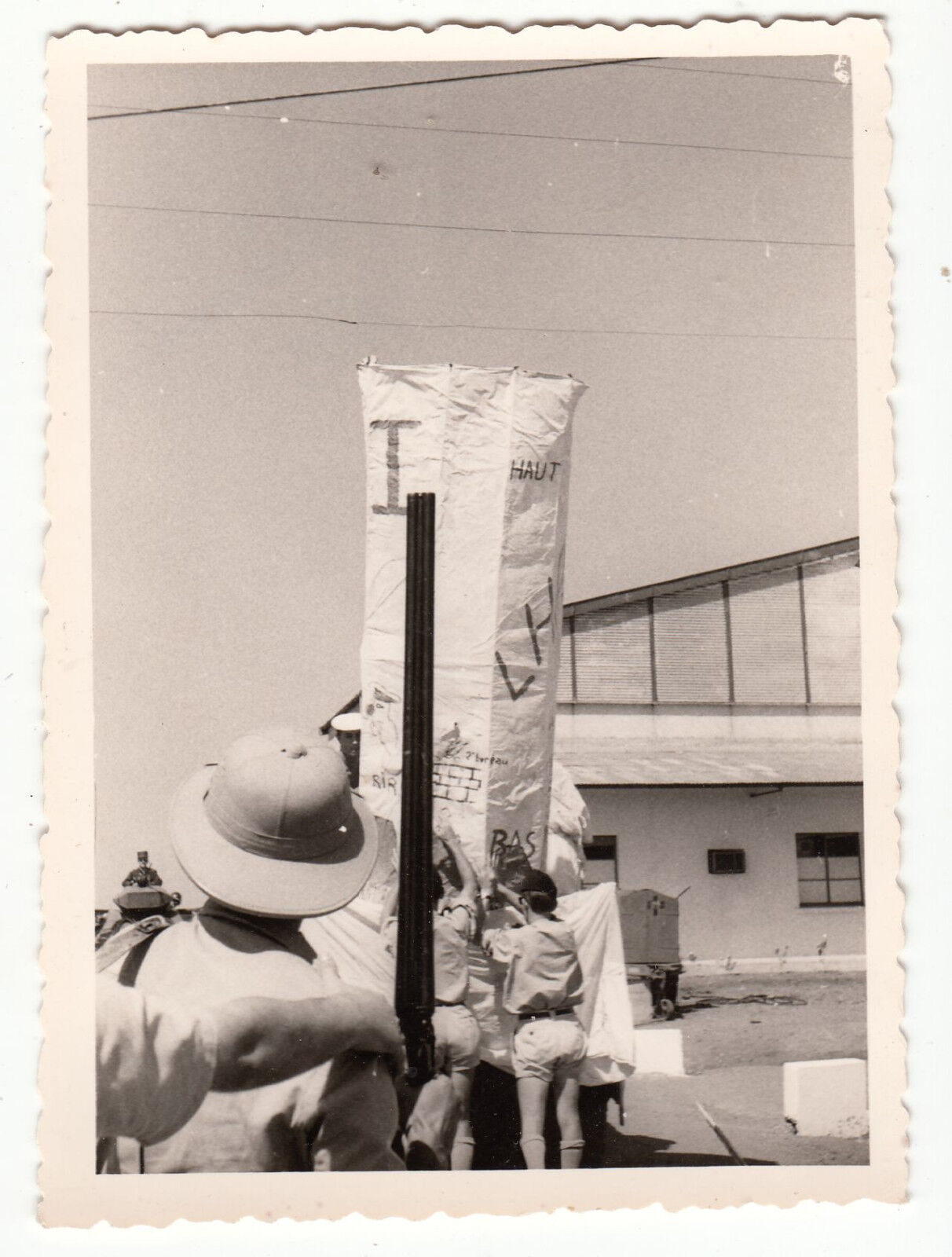 PHOTO MILITAIRE AFRIQUE ST ELOI DEFILE DECEMBRE 1962 401208422169